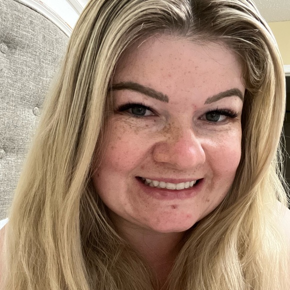 Meet your Posher, Elizabeth - Picture 1 of 1